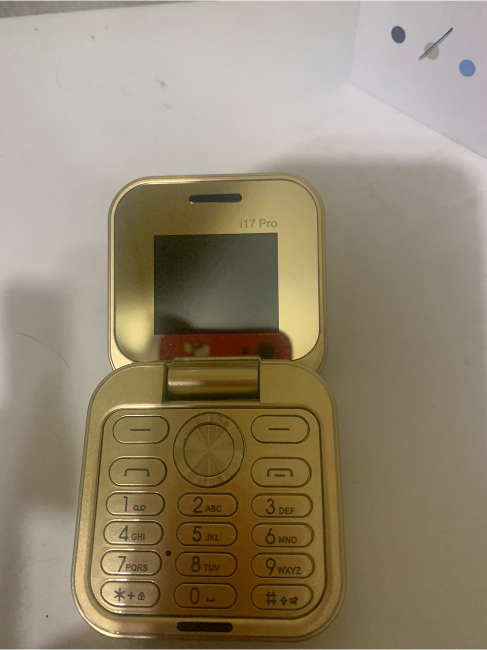 I17 pro basic flip phone - Picture 3 of 6